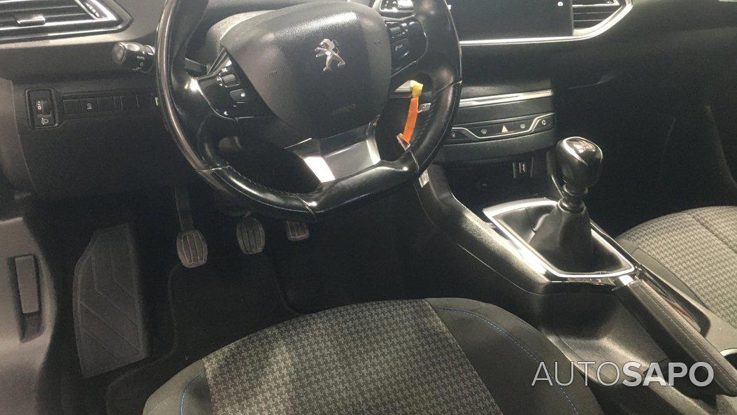 Peugeot 308 1.5 BlueHDi Style de 2020