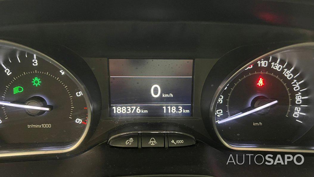 Peugeot 208 1.4 HDi Allure de 2012