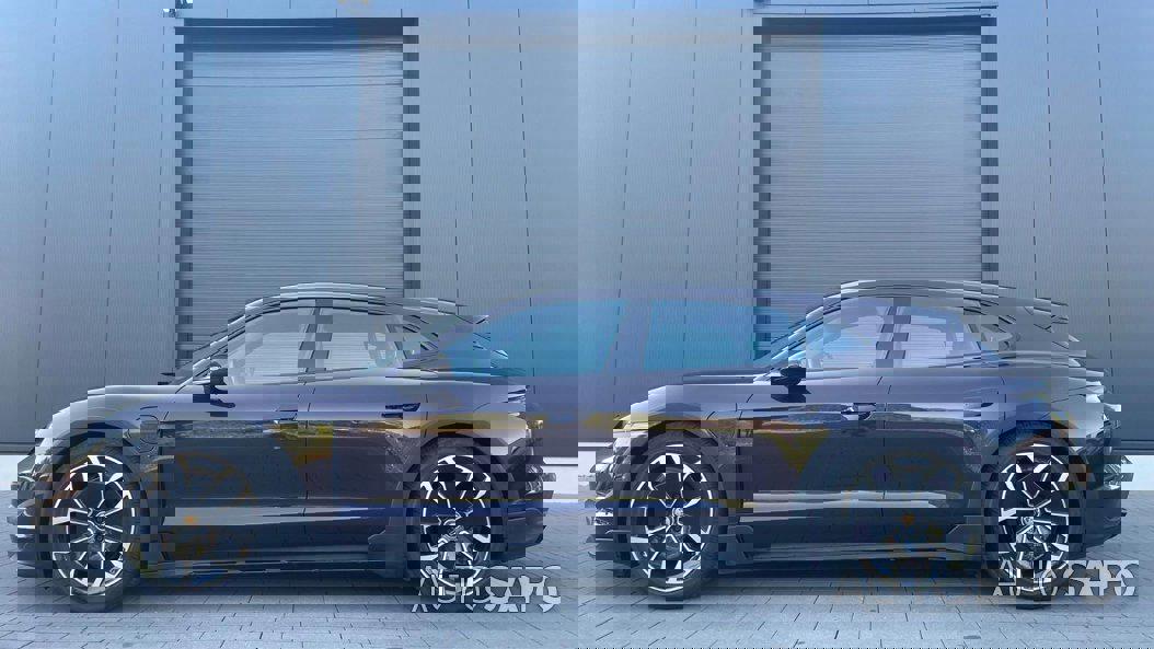 Porsche Taycan Cross Turismo de 2021
