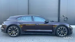 Porsche Taycan Cross Turismo de 2021