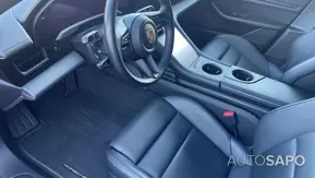 Porsche Taycan Cross Turismo de 2021