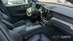Volvo XC60 2.0 B4 R-Design de 2021