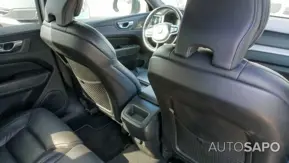 Volvo XC60 2.0 B4 R-Design de 2021