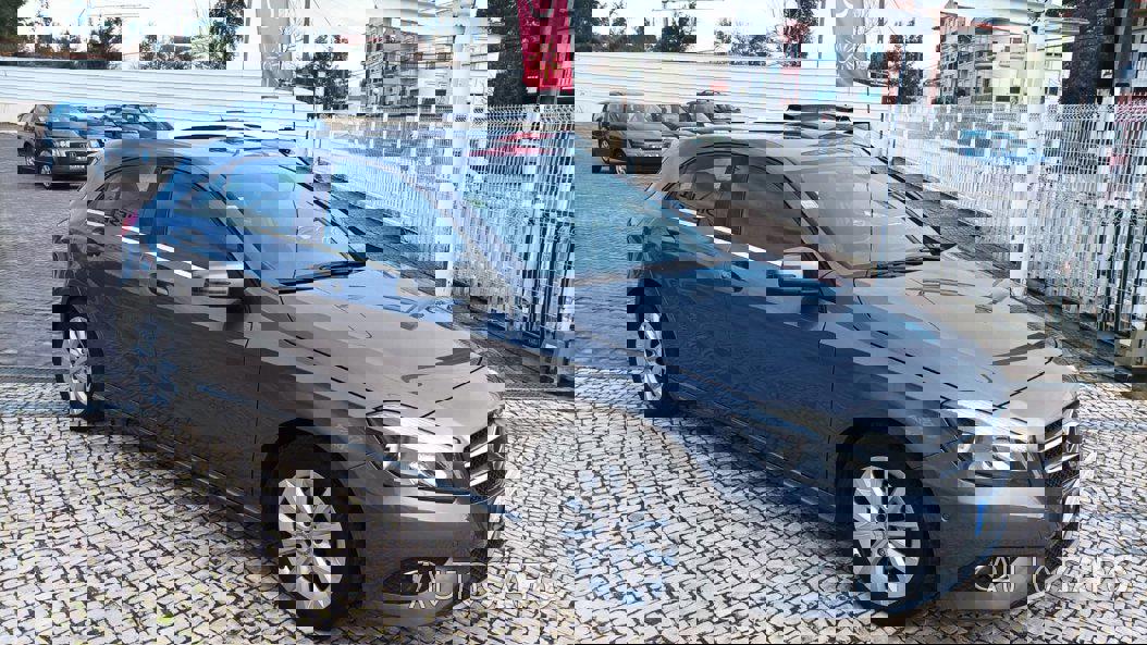 Mercedes-Benz Classe A 180 CDi B.E. Urban de 2014