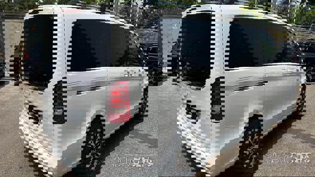 Mercedes-Benz EQV 300 de 2021