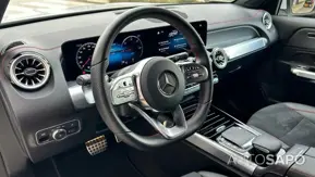 Mercedes-Benz EQB de 2024