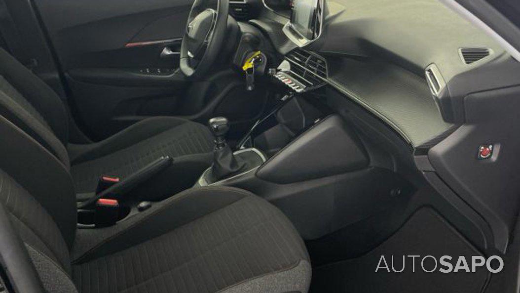 Peugeot 2008 1.2 PureTech Active Pack de 2021