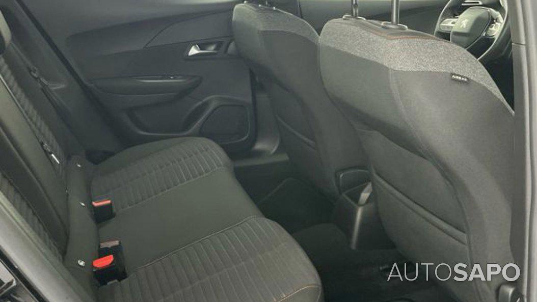 Peugeot 2008 1.2 PureTech Active Pack de 2021