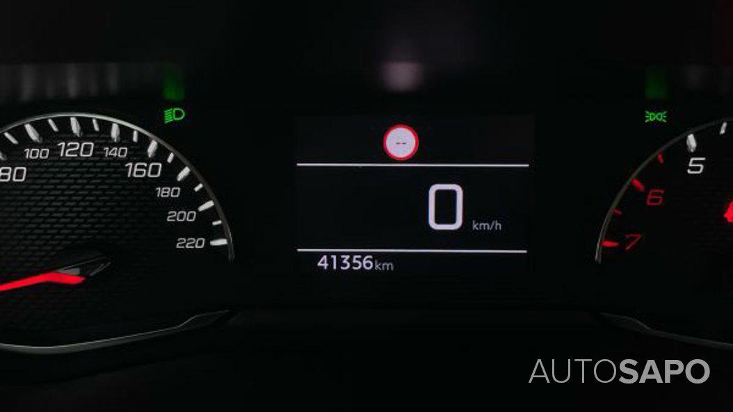 Peugeot 2008 1.2 PureTech Active Pack de 2021