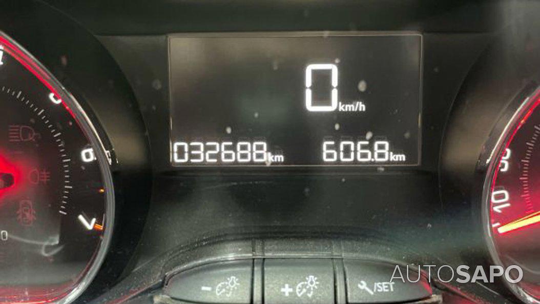 Peugeot 208 1.2 PureTech Active de 2015