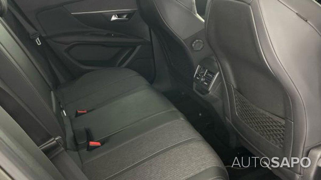 Peugeot 3008 1.2 PureTech Allure de 2018