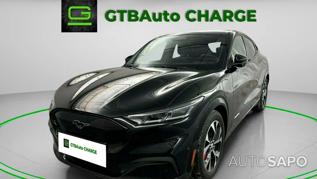 Ford Mustang Mach-E AWD de 2022