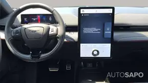 Ford Mustang Mach-E AWD de 2022