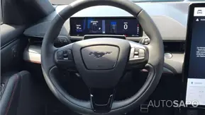 Ford Mustang Mach-E AWD de 2022