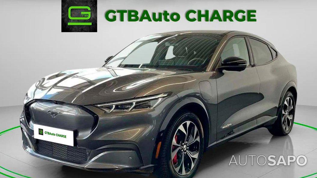 Ford Mustang Mach-E AWD de 2021