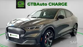 Ford Mustang Mach-E AWD de 2021