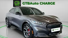 Ford Mustang Mach-E AWD de 2021