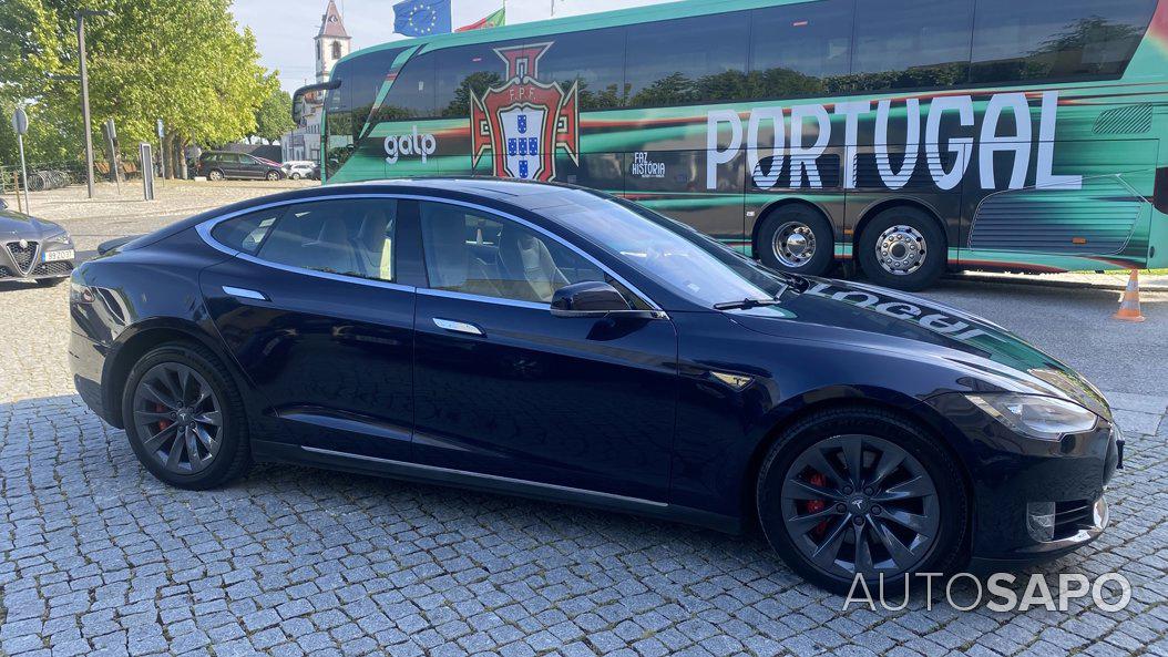 Tesla Model S P85D de 2015
