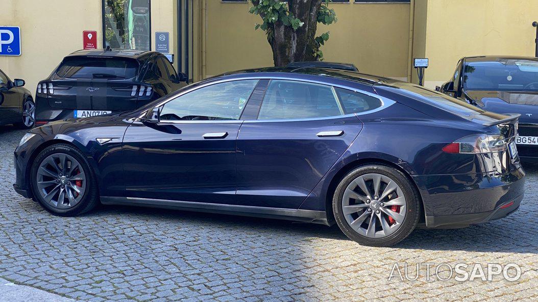 Tesla Model S P85D de 2015