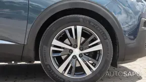 Peugeot 5008 1.2 PureTech Allure EAT8 de 2019