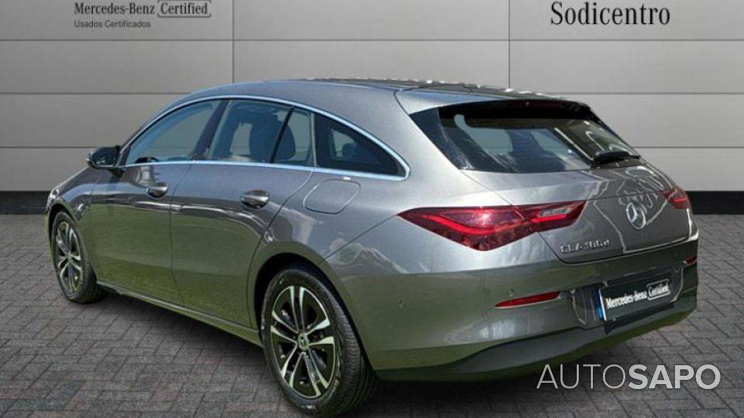 Mercedes-Benz Classe CLA 180d Shooting Brake Caixa Auto de 2024
