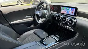 Mercedes-Benz Classe CLA 180d Shooting Brake Caixa Auto de 2024