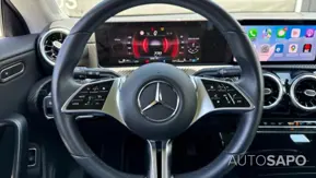 Mercedes-Benz Classe CLA 180d Shooting Brake Caixa Auto de 2024