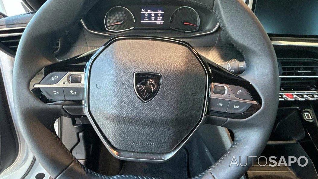 Peugeot 2008 1.2 PureTech Active de 2024