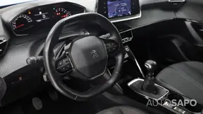 Peugeot 2008 1.2 PureTech Allure de 2022