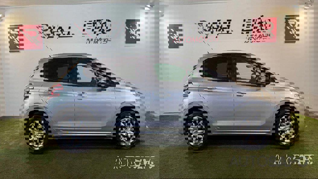 Peugeot 208 1.2 PureTech Active de 2014