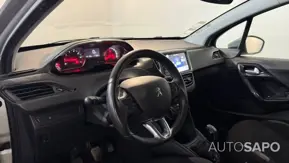 Peugeot 208 1.2 PureTech Active de 2014