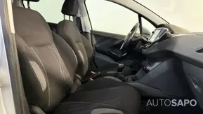 Peugeot 208 1.2 PureTech Active de 2014