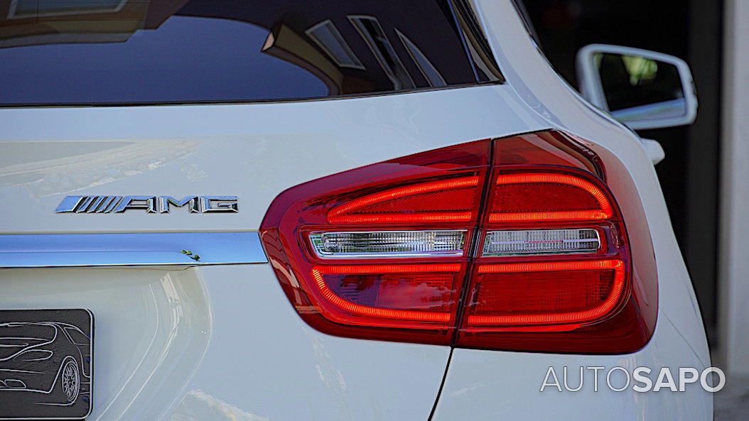 Mercedes-Benz Classe GLA 45 AMG 4-Matic de 2015