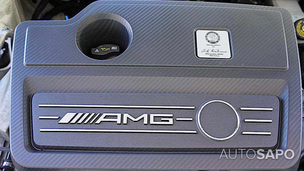 Mercedes-Benz Classe GLA 45 AMG 4-Matic de 2015