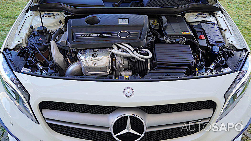 Mercedes-Benz Classe GLA 45 AMG 4-Matic de 2015