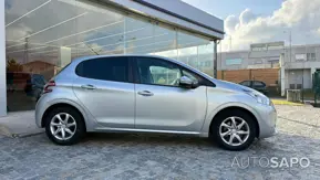 Peugeot 208 de 2012