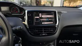 Peugeot 208 de 2012
