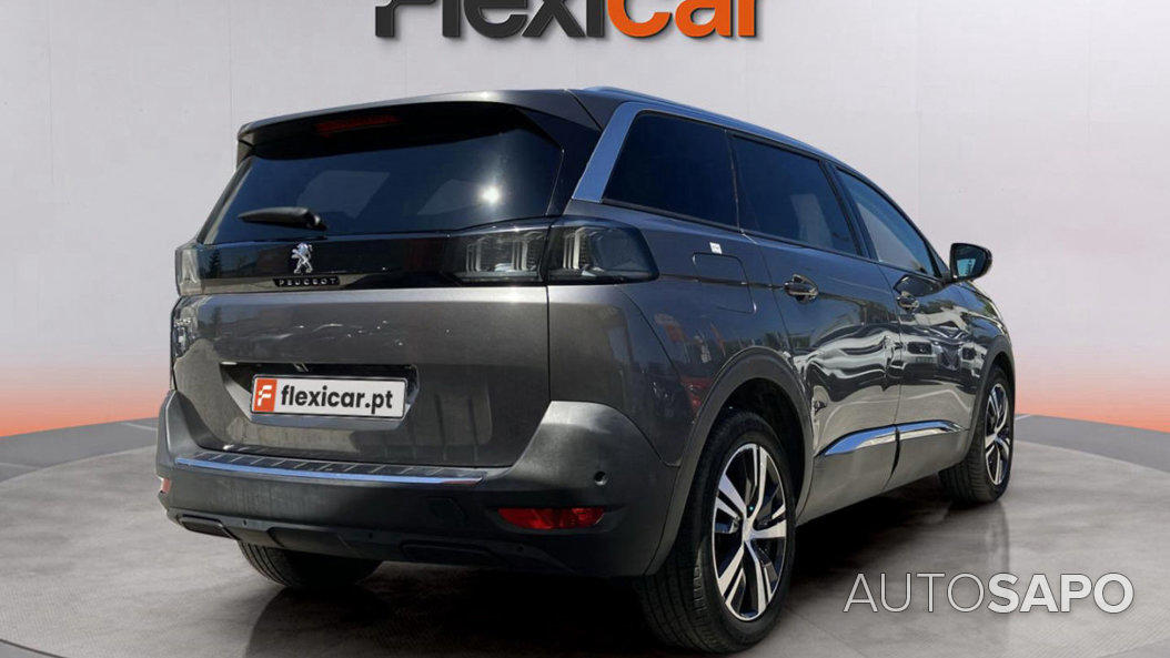 Peugeot 5008 de 2021
