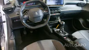 Peugeot 208 1.2 PureTech Allure de 2021