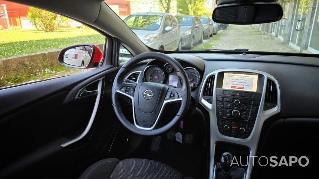 Opel Astra de 2012