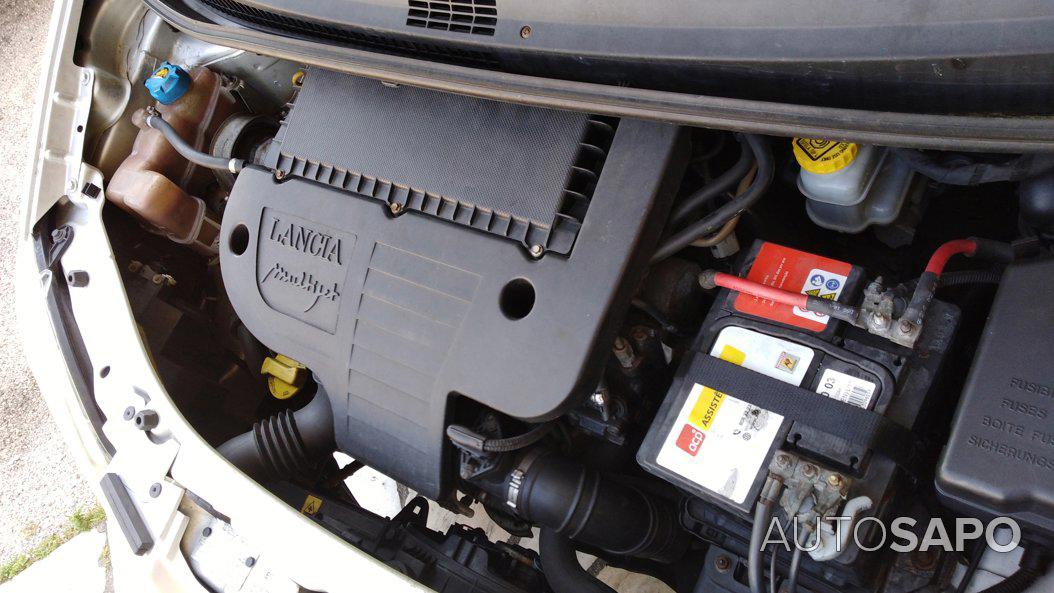 Lancia Musa 1.3 16V M-jet Platino de 2008