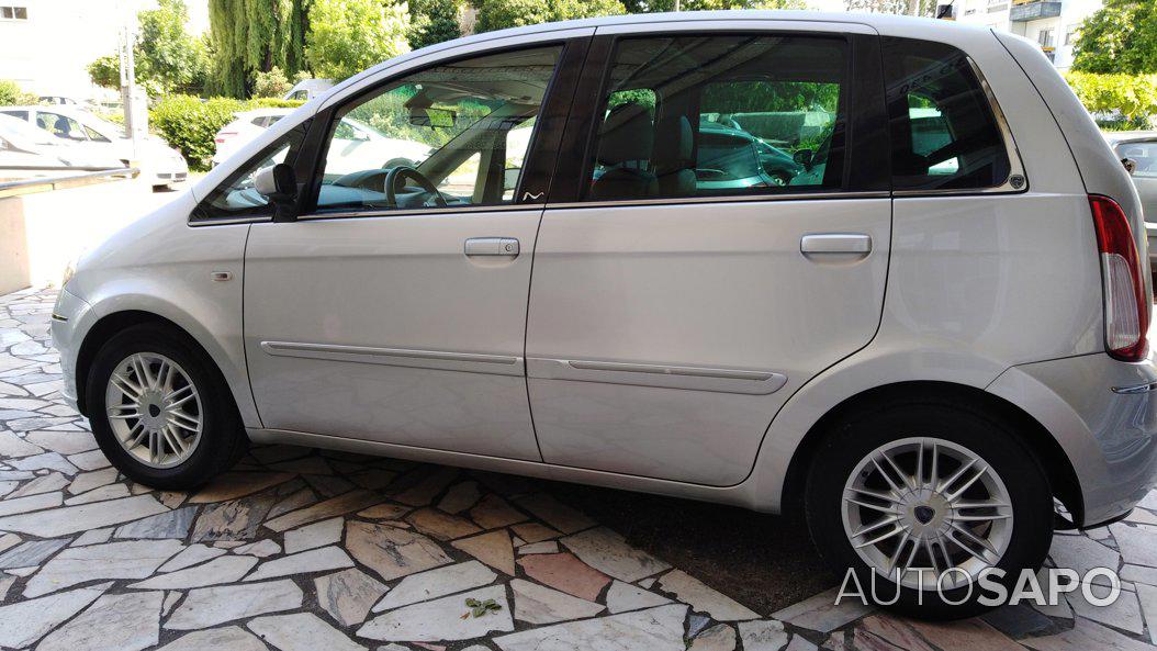 Lancia Musa 1.3 16V M-jet Platino de 2008
