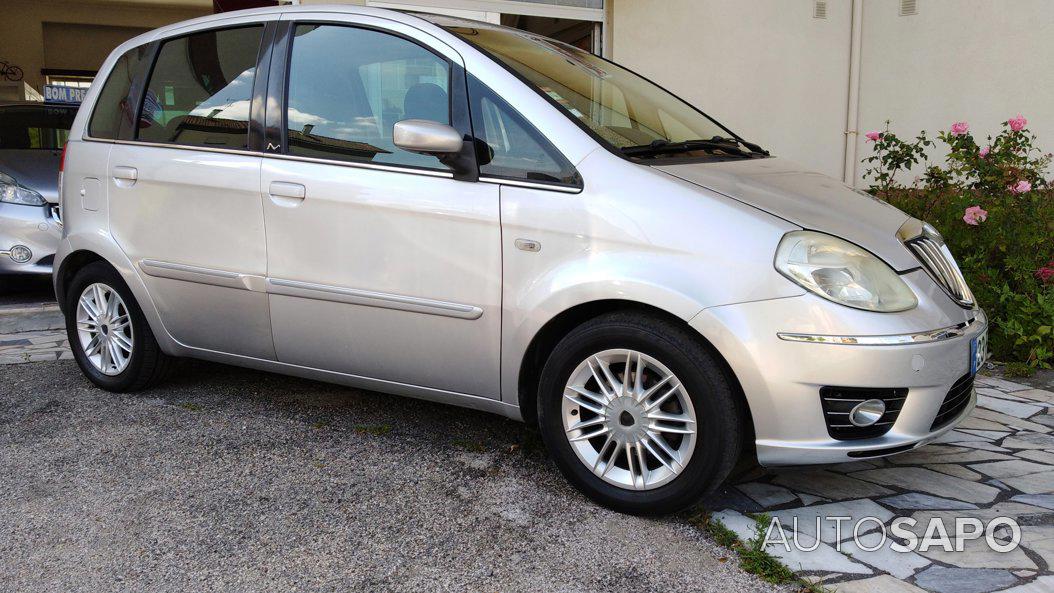 Lancia Musa 1.3 16V M-jet Platino de 2008