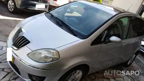Lancia Musa 1.3 16V M-jet Platino de 2008