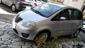 Lancia Musa 1.3 16V M-jet Platino de 2008