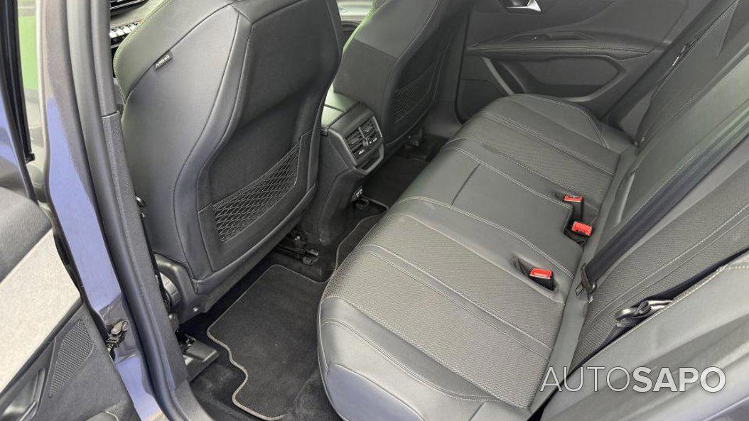 Peugeot 3008 1.6 Hybrid GT Pack e-EAT8 de 2023