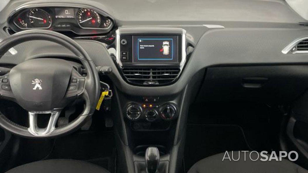Peugeot 208 1.2 PureTech Style de 2018