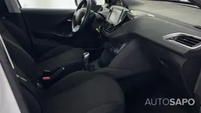 Peugeot 208 1.2 PureTech Style de 2018