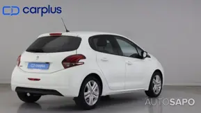 Peugeot 208 1.2 PureTech Style de 2018