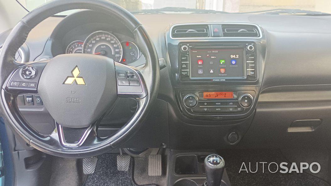 Mitsubishi Space Star 1.2 Intense Connect Edition de 2017